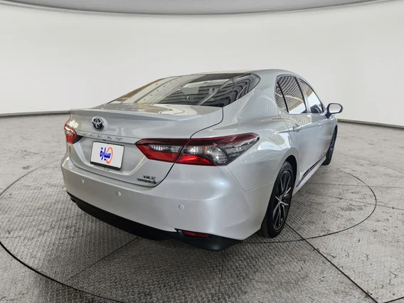 Toyota Camry  GLE HEV  2022 