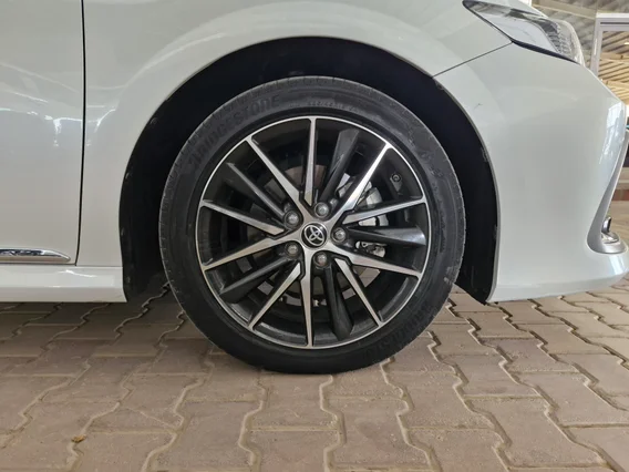 Toyota Camry  GLE HEV  2022 