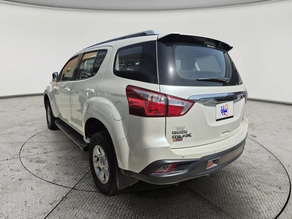 Isuzu MU Half Full 2022 