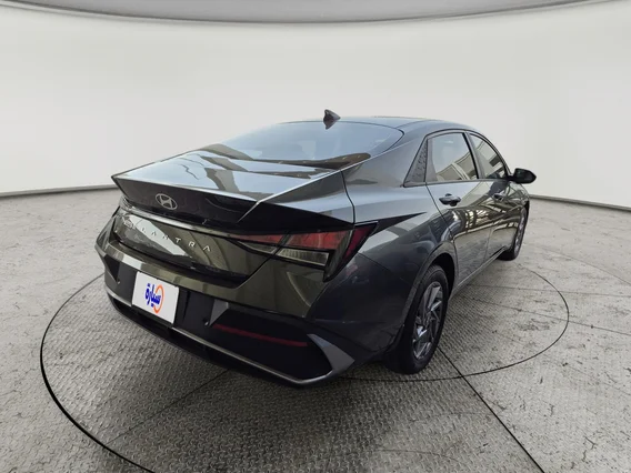 Hyundai Elantra Smart Plus 2025 