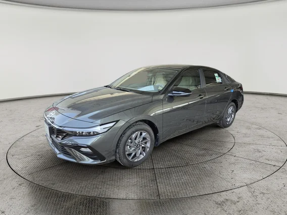 Hyundai Elantra Smart Plus 2025 