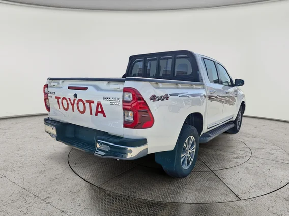 تويوتا هايلكس GLX 4X4 2.4L MT DSL 2023 دبل