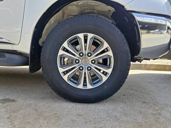 تويوتا هايلكس GLX 4X4 2.4L MT DSL 2023 دبل