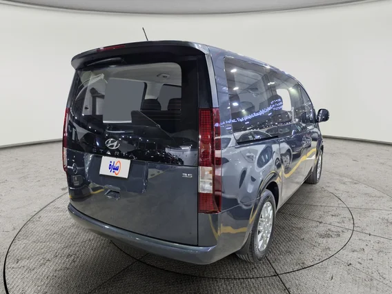 Hyundai Staria Smart 9 ST 2024 