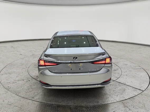 لكزس ES 300 AH Hybrid  2025 