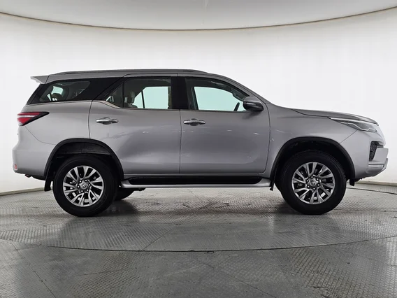 تويوتا فورتشنر SR5 2021 دبل