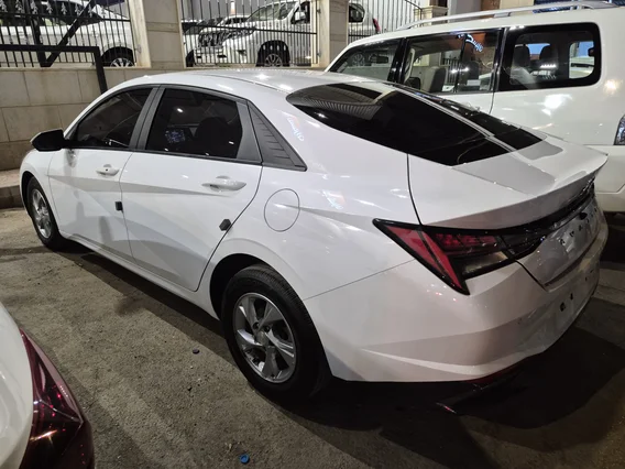 Hyundai Avante  2021 