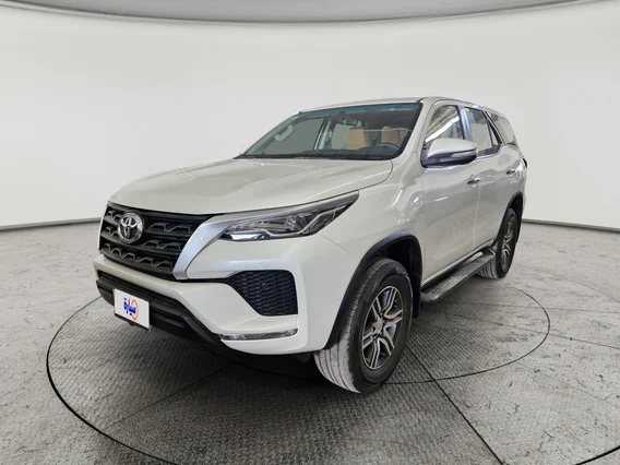 Toyota Fortuner GX 2022 