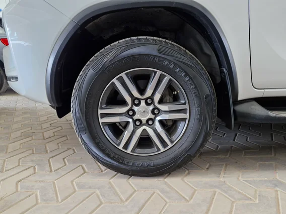 Toyota Fortuner GX 2022 