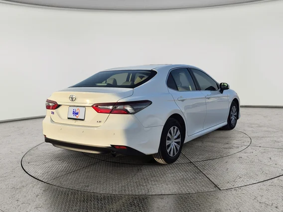 Toyota Camry  LE 2024 