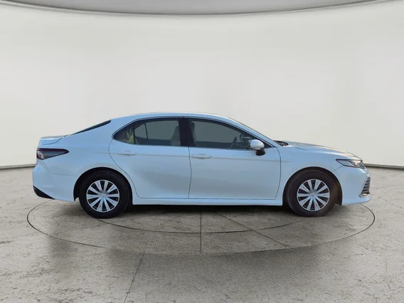 Toyota Camry  LE 2022 
