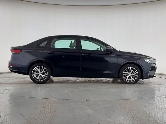Geely Emgrand GS 2024 