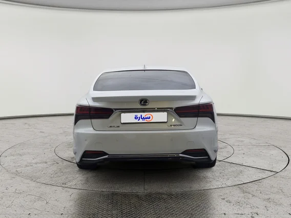 Lexus LS 500 BH Hybrid 2022 