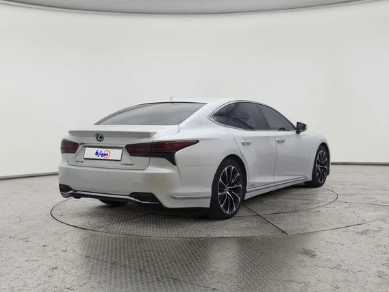 Lexus LS 500 BH Hybrid 2022 