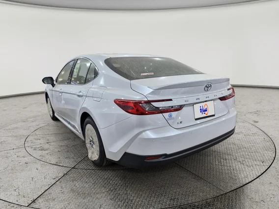Toyota Camry  LE 2025 