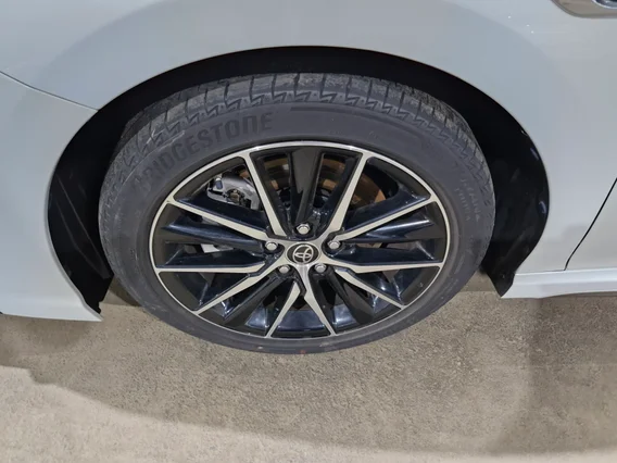 Toyota Camry  SE V6 2023 