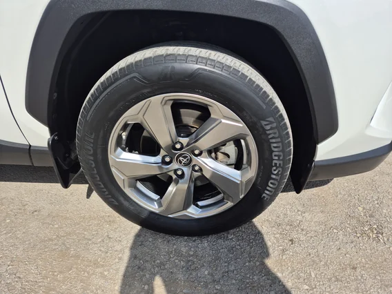 Toyota RAV4 XLE 2019 