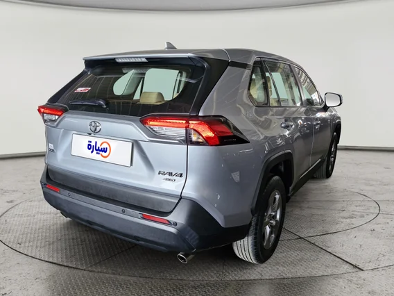 Toyota RAV4 LE 2023 