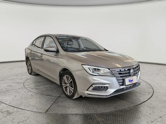 ام جي 5 LUX 2023 