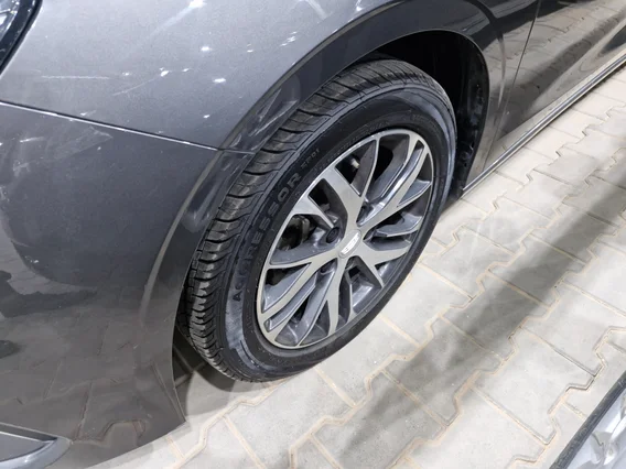 Geely Emgrand GS 2024 