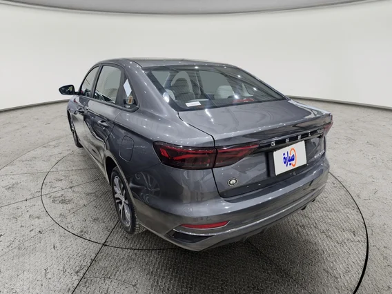 Geely Emgrand GS 2024 