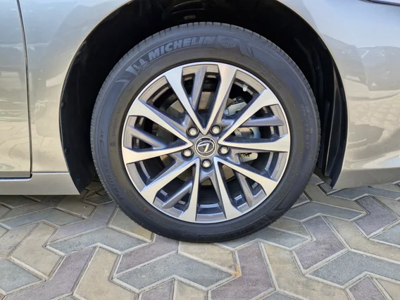 Lexus ES 250 AA Elegant 2024 