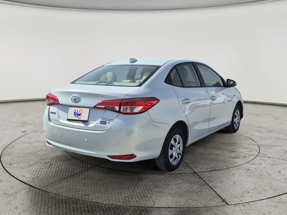 Toyota Yaris  Y 2022 