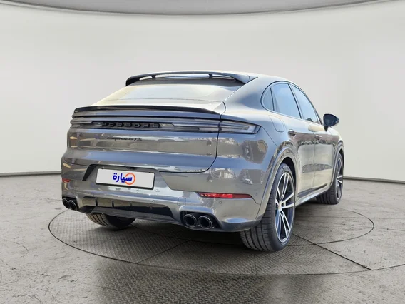 Porsche Cayenne GTS 2025 