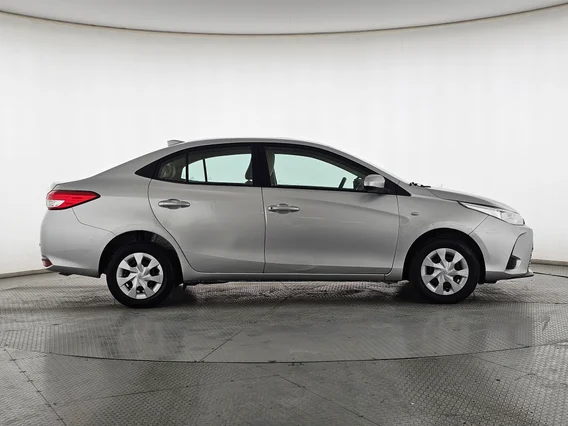 Toyota Yaris  Y 2022 