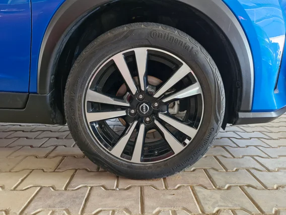 Nissan Kicks SV 2023 