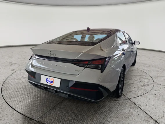 Hyundai Elantra Smart 2025 