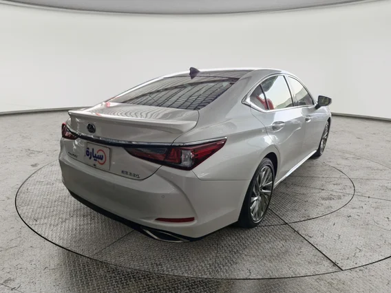 Lexus ES 350 DD Exclusive 2025 