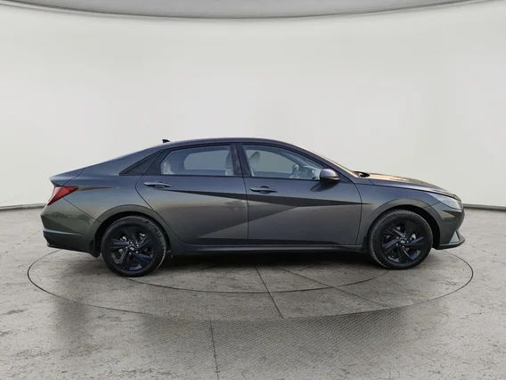 Hyundai Elantra Smart 2023 