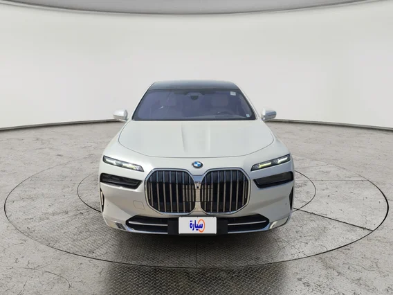 BMW 7 Series 735i 2024 