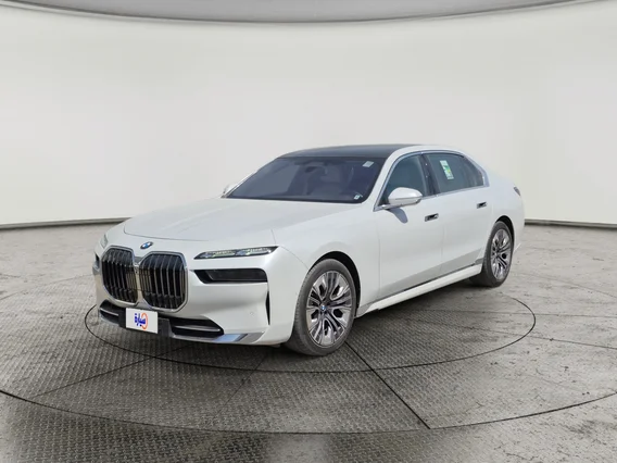 BMW 7 Series 735i 2024 