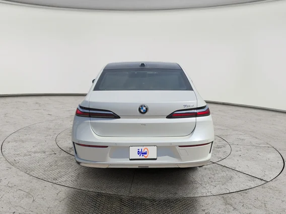 BMW 7 Series 735i 2024 
