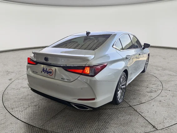 Lexus ES 350 DD Exclusive 2025 
