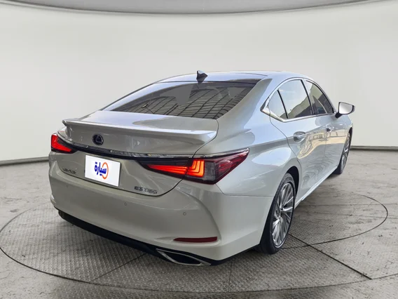 Lexus ES 350 DD Exclusive 2025 