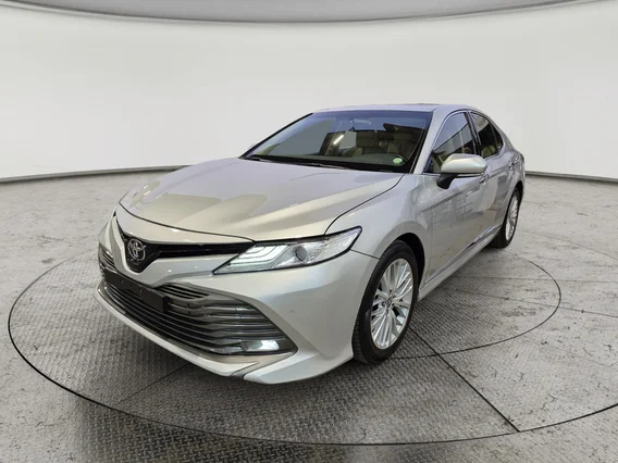 تويوتا كامري Limited 2020 