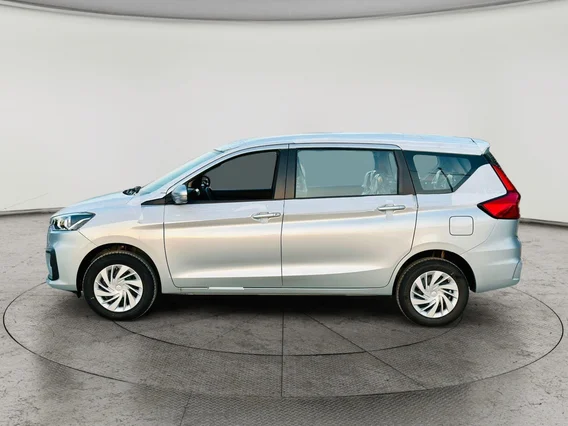Suzuki Ertiga GL 2025 