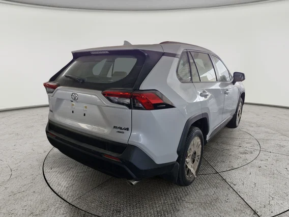 Toyota RAV4 XLE 2025 