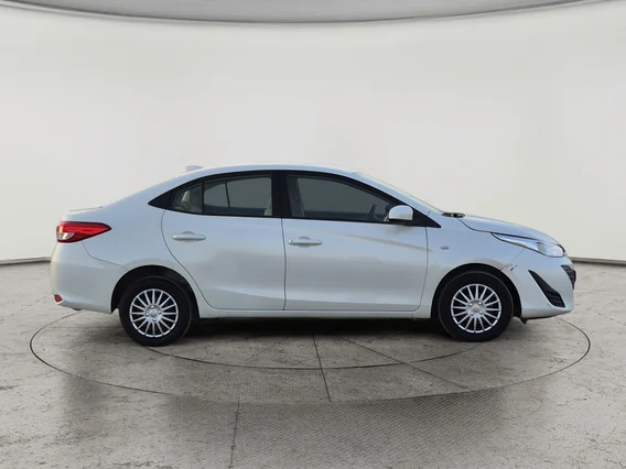 Toyota Yaris  Y 2020 