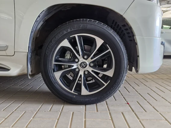 Toyota Land Cruiser GXR Grand Touring 2021 