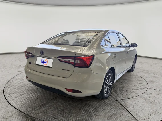 ام جي 5 LUX 2023 