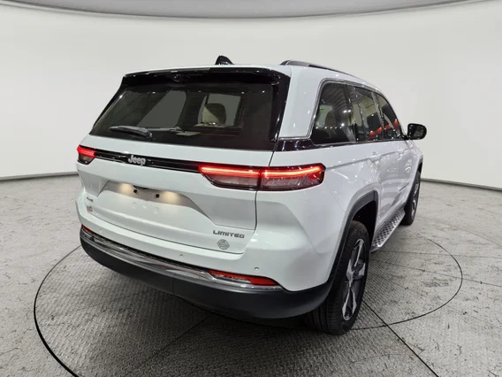 Jeep Grand Cherokee ليمتد 2024 دبل
