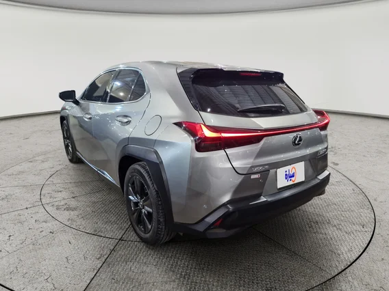 لكزس UX 200 AA Elegant 2021