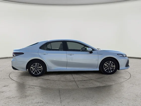 Toyota Camry  LE HEV 2024