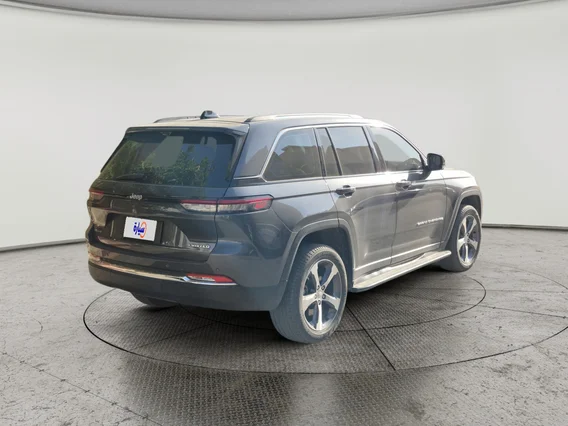Jeep Grand Cherokee ليمتد 2023 دبل