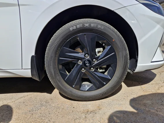 Hyundai Elantra Smart 2023