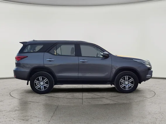 Toyota Fortuner GX 2021 دبل